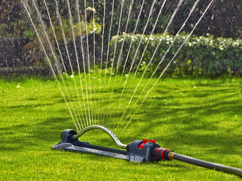 18 Nozzles Oscillating Sprinkler - Product - YUAN MEI CORP